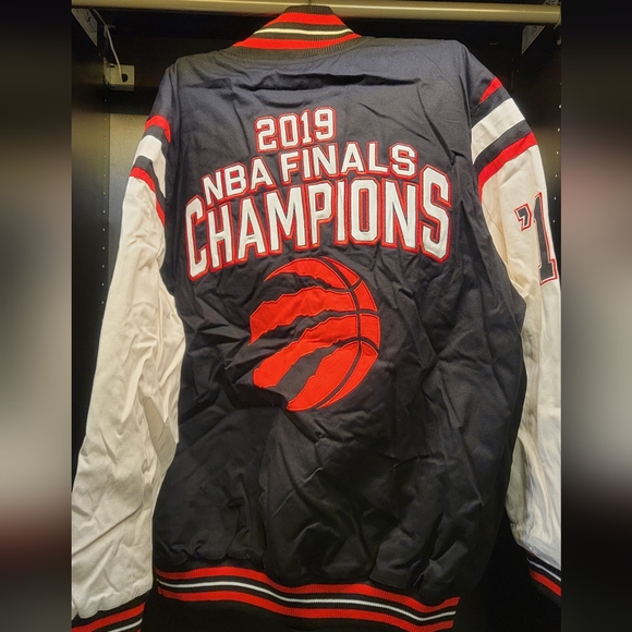 BNWT Toronto Raptors Championship Varsity Jacket - Picture 6 of 9